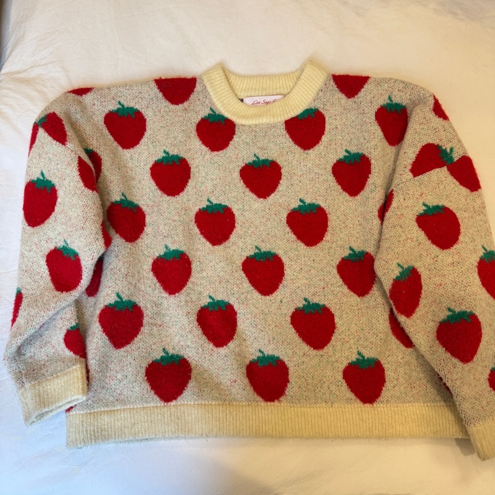 Lisa Says Gah Strawberry Sweater xs/s - Picture 2 of 4